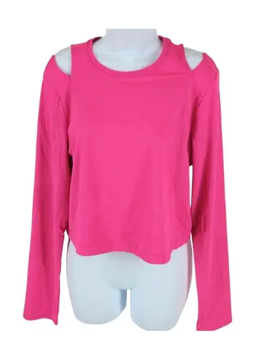 All In Motion long sleeve cropped top