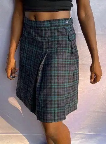 Plaid lightly pleated school girl skirt Size M