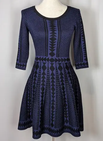 Nina Leonard  Geometric Print Sweater Dress Blue Black Size Small