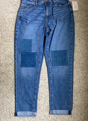 Universal Threads NEW Universal Thread Women's High-Rise Patch Boyfriend Jeans Size 2