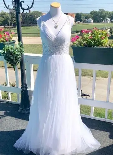 None Wedding Dress Sequin Beaded Sheer Back Full Skirt Actual Size 10