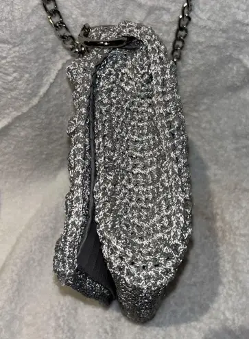 GRAY (SILVER) CROCHETED FABRIC CROSSBODY BUBBLE LIKE DESIGN
