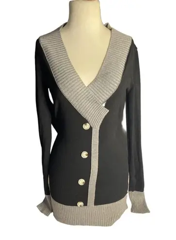 Chic Colorblock Button Front Cardigan Sweater AmélieBoutik Women’s Medium Black