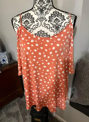 Kaileigh size XL Cold Shoulder shirt sleeve top