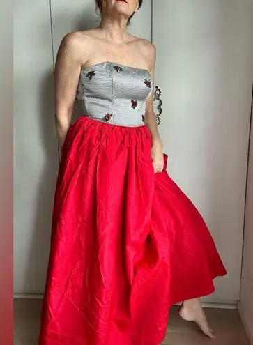 Vintage 90s Formal Dress Full Length Ball gown Size 4 Modern Red Prom