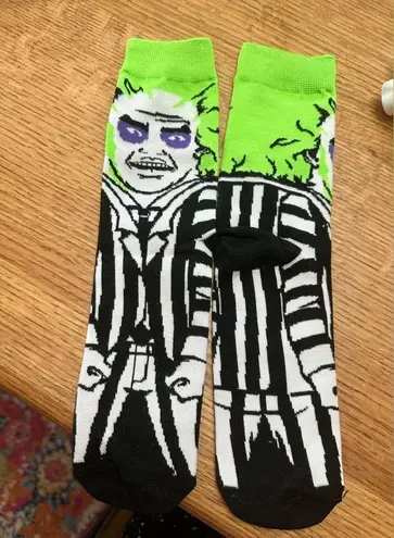 BEETLEJUICE Novelty Socks, New crew socks beetlejuice, Halloween black white grn Green