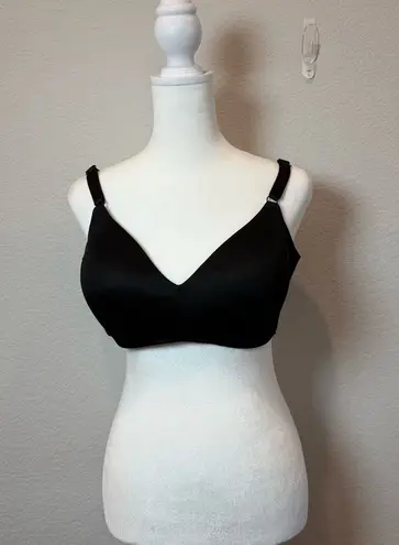 Warner's Black Bra with Molded Cups and Adjustable Straps Size undefined