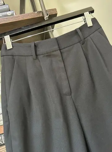 Nili Lotan Ella Pleated Virgin Wool Shorts Black Womens Size 2