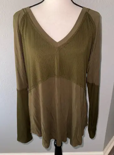 Boutique La Miel Olive V-Neck Long Sleeve Oversized Tunic Size Medium