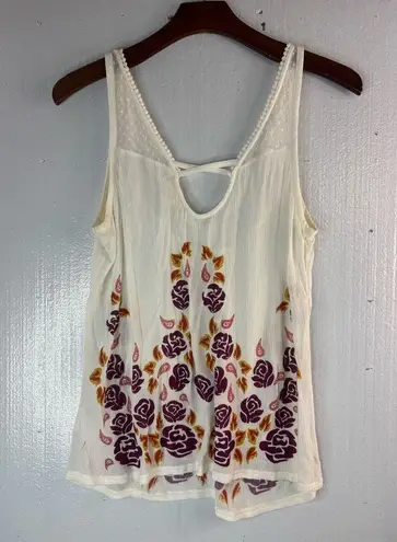 Idyllwind M Painted Floral White Tank Top with Embroidered Look Details