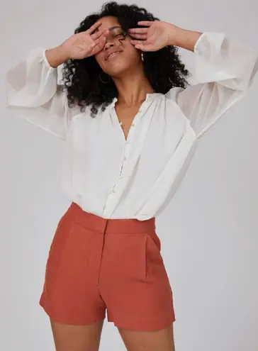 Wilfred Aritzia Fable High-Rise Pleated Linen Mini Shorts Moroccan Spice Size 2