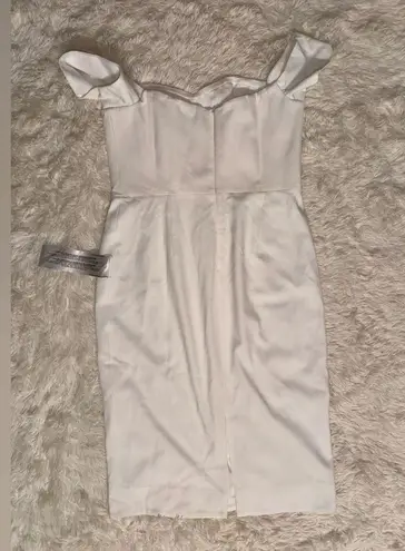 Dress the Population NWOT Bailey Off the Shoulder Dress white sz XXL