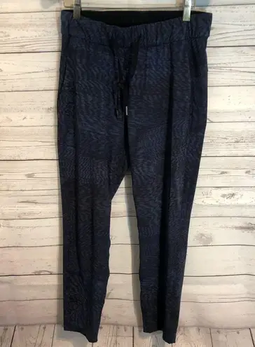 Lululemon  On The Fly Pant Linear Flux multi color