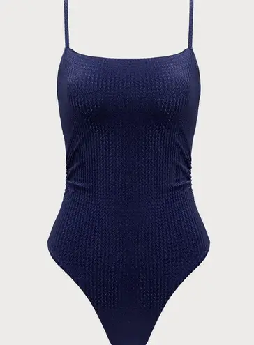 Berlook Navy Textured Backless One