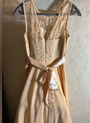 Party Dress Elegant Ecru Lace Dress, medium, satin bow and flowy lined bottom