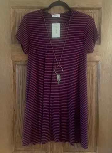 Pinc Blue and Red Cap Sleeve Tunic with Stylish Attached Necklace Size L