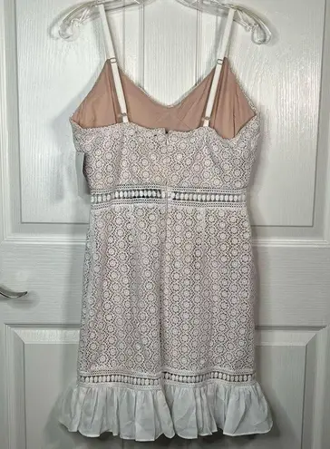 Lov Posh Sz M White Lace Mini Dress Ruffle Trim Size M