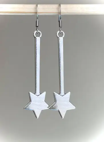 Handmade cute Kawaii y2k grunge style simple shooting star earrings🌙⭐️👼💖