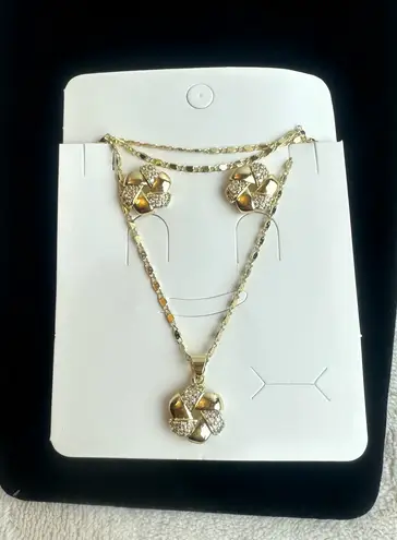 18K Gold Filled CZ Love Knot Necklace Set