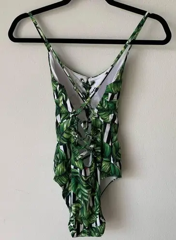 Red Carter NWOT  Havana Leaf One Piece Swimsuit