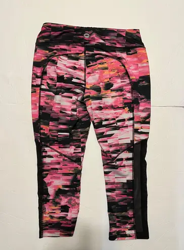 Avia Womens  Pink And Black Athletic Capri Leggings Size Small