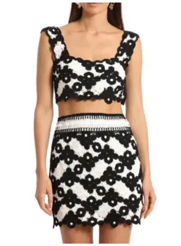 Avec Les Filles NWT Crochet Knit Cropped Tank In Black/White Women’s size XL/XXL