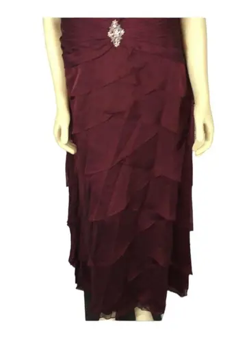 JADE BY JASMINE J9914Tiered sleevless maxi dress in cranberry size 18
