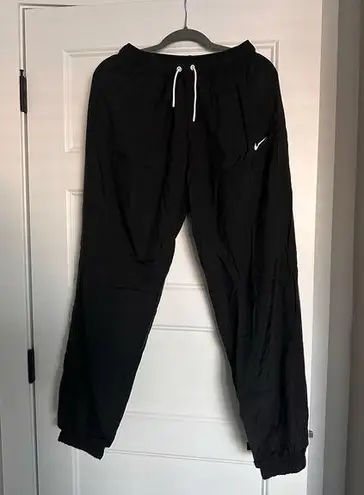 Nike  Parachute Pants