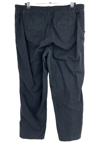 st. john's bay  (12) Petite Black Cargo Capri Crop Pants