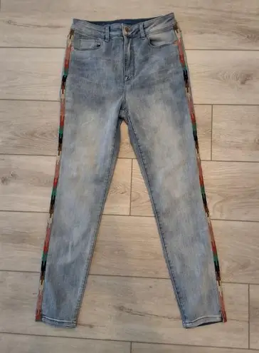 Lascana Size 8 Womens Stone Wash High Pockets with Embroidered Sides Jeans Blue