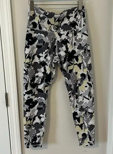 Balance Collection Grey/Black/Yellow floral pattern leggings in size Large