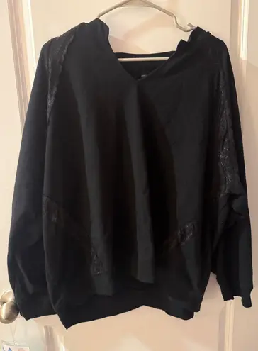 Jantzen Ruby Black Sweater