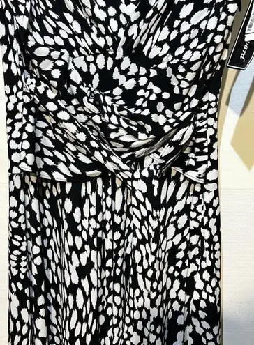 Jessica Howard  Missy Black ivory sleeveless dress size 6