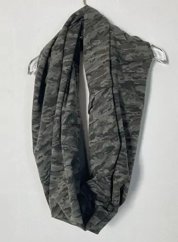 Lululemon  Vinyasa Scarf Customizable Snap Camo Print Rulu One Size‎