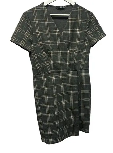 MNG basics V Neck Paid Size 8 Dress With Side Zipper Classic Lines and Style Gray