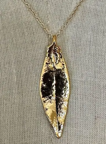 Gold tone Dipped Real LeafPendant Necklace