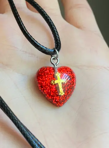 Handmade aesthetic vintage goth romance cute style red heart & cross simple necklace👼❤️