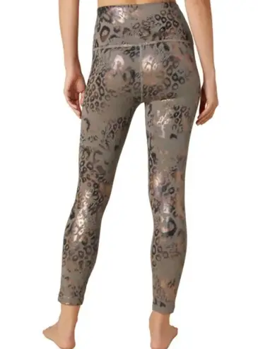 Beyond Yoga Leopard PowerShine High Waisted Midi Legging Size Small