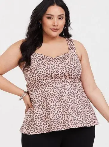 Torrid  Womens Top Size 2 2X 18 20 Pink Gray Leopard Sateen Peplum NEW