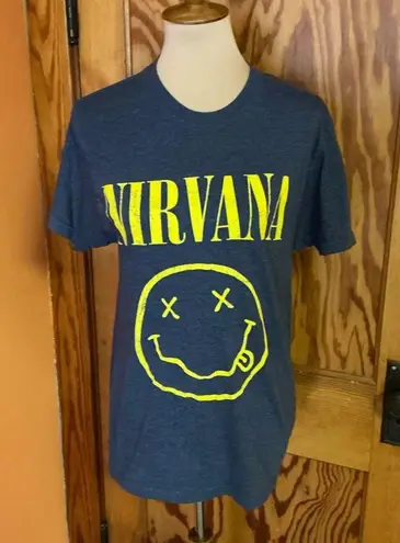 Nirvana Vtg Y2K Happy Face Graphic T shirt