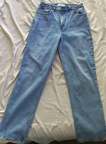 Abercrombie & Fitch The 90s Straight Ultra High Rise Curve Love 28