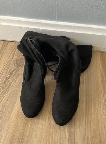 Knee High Black Suede Boots Size 8.5