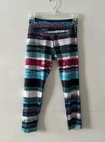 Beyond Yoga Leggings Women's Small Capri Palm Shadow Lux Print Activewear