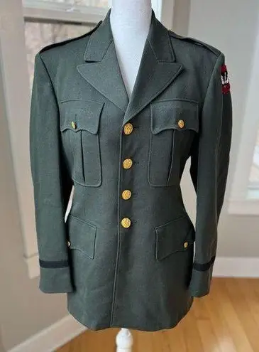 Vintage 1960’s US Army Dress Uniform Jacket Coat Blazer Army Green Badger Patch Size M