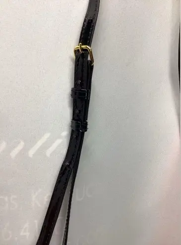 Cross body purse. New. Black and white pattern