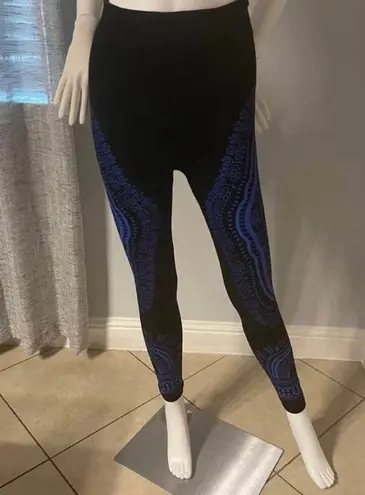 Black and Blue Patterned Women's Leggings Size undefined