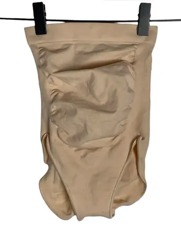 SKIMS Maternity Sculpting High-Waisted Briefs - Cream