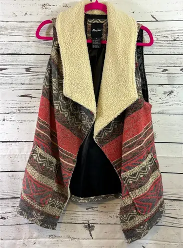 Me Jane Women's Aztec Sherpa Vest M Red Black