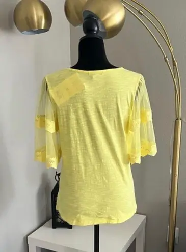 By Design Womens Scoop Neck Flutter Sleeve Crochet Trim Lemon Verbena Top Sz M