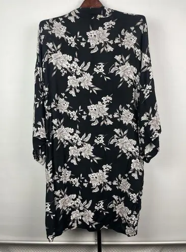 Spiritual Gangster  Black White Floral Tie Front Swim Maya Kimono Robe OS